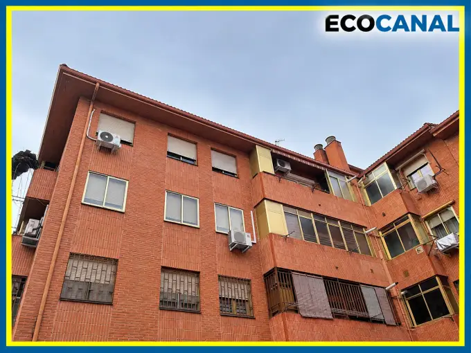 Ejemplo de trabajo de canalones, cubiertas, pérgolas e impermeabilización ejecutado por Cubiertas Ecocanal